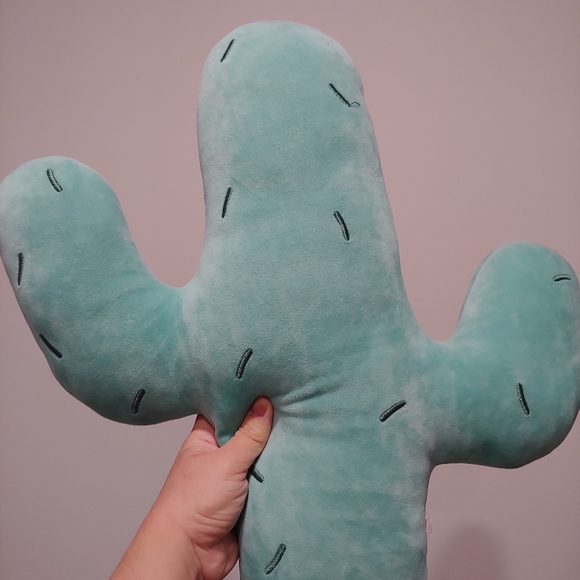 Cactus Pillow - Picture 2 of 3
